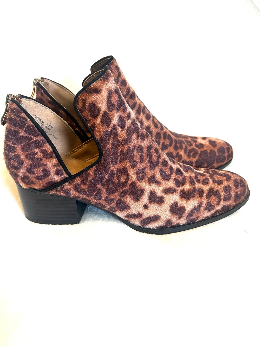Leopard Print Fredricka Ankle Booties Faux Calf Hair Women 8.5